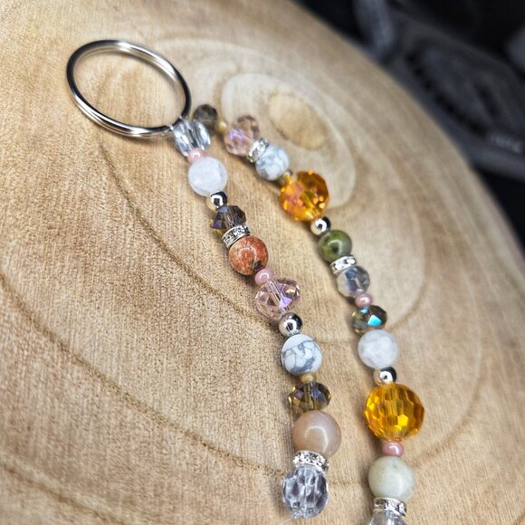 Gemstone beaded keychain - Amazonite, Unakite, Crackle quartz, White Howlite - Picture 3 of 3